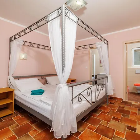 House Davorka Supetarska Draga